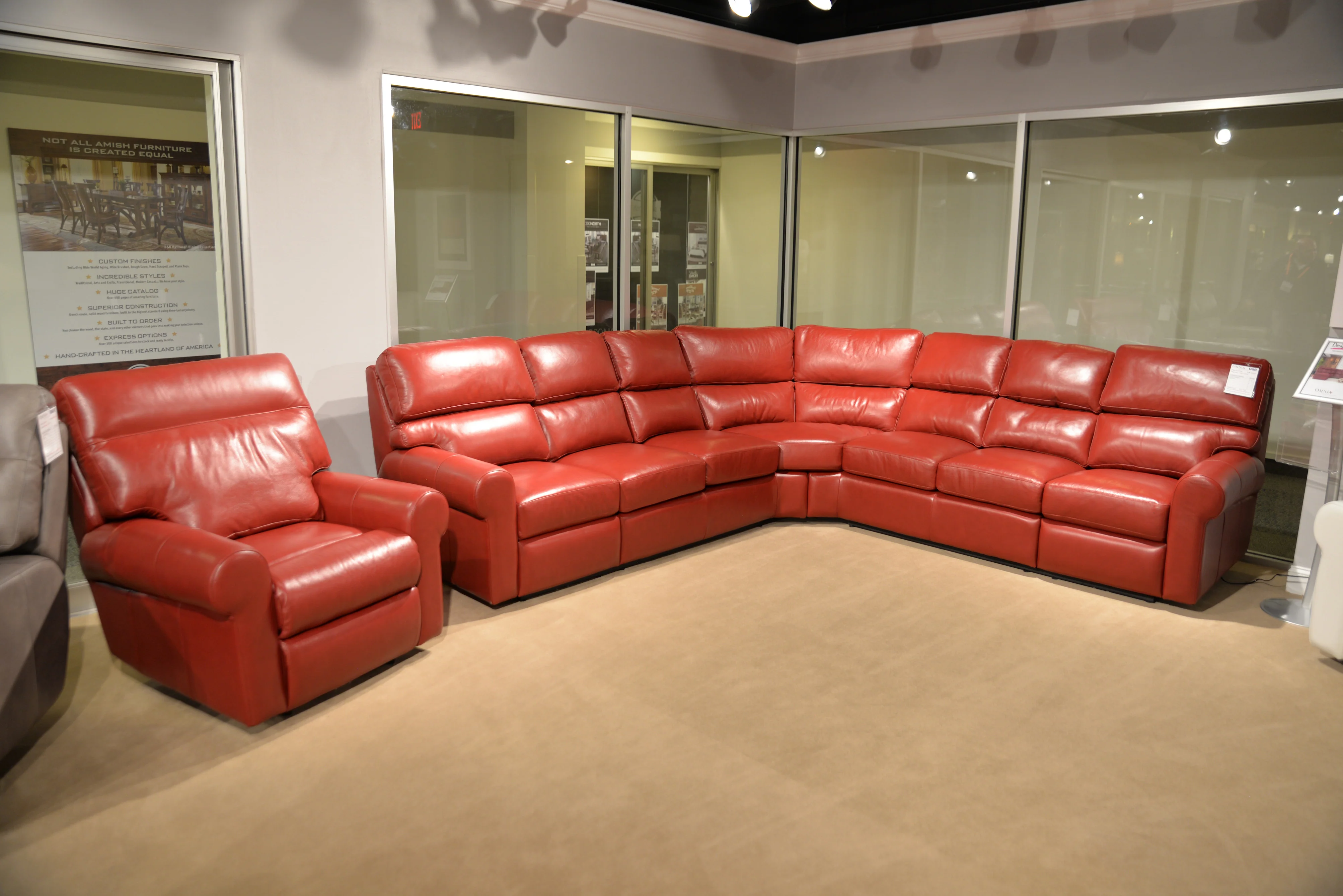 Omnia Brookhurst Sectional - Image 4