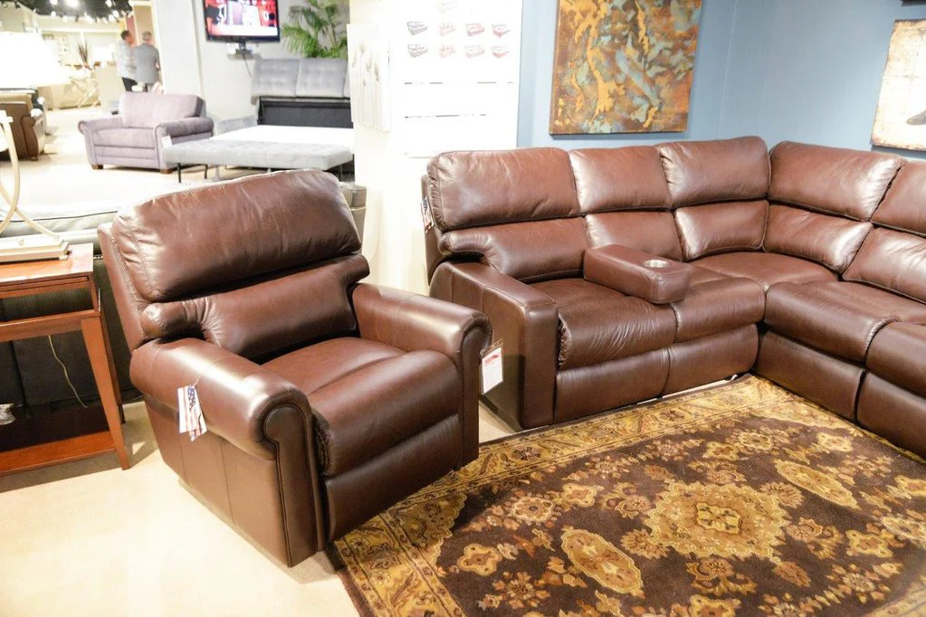 Omnia Carlton Sectional - Image 5