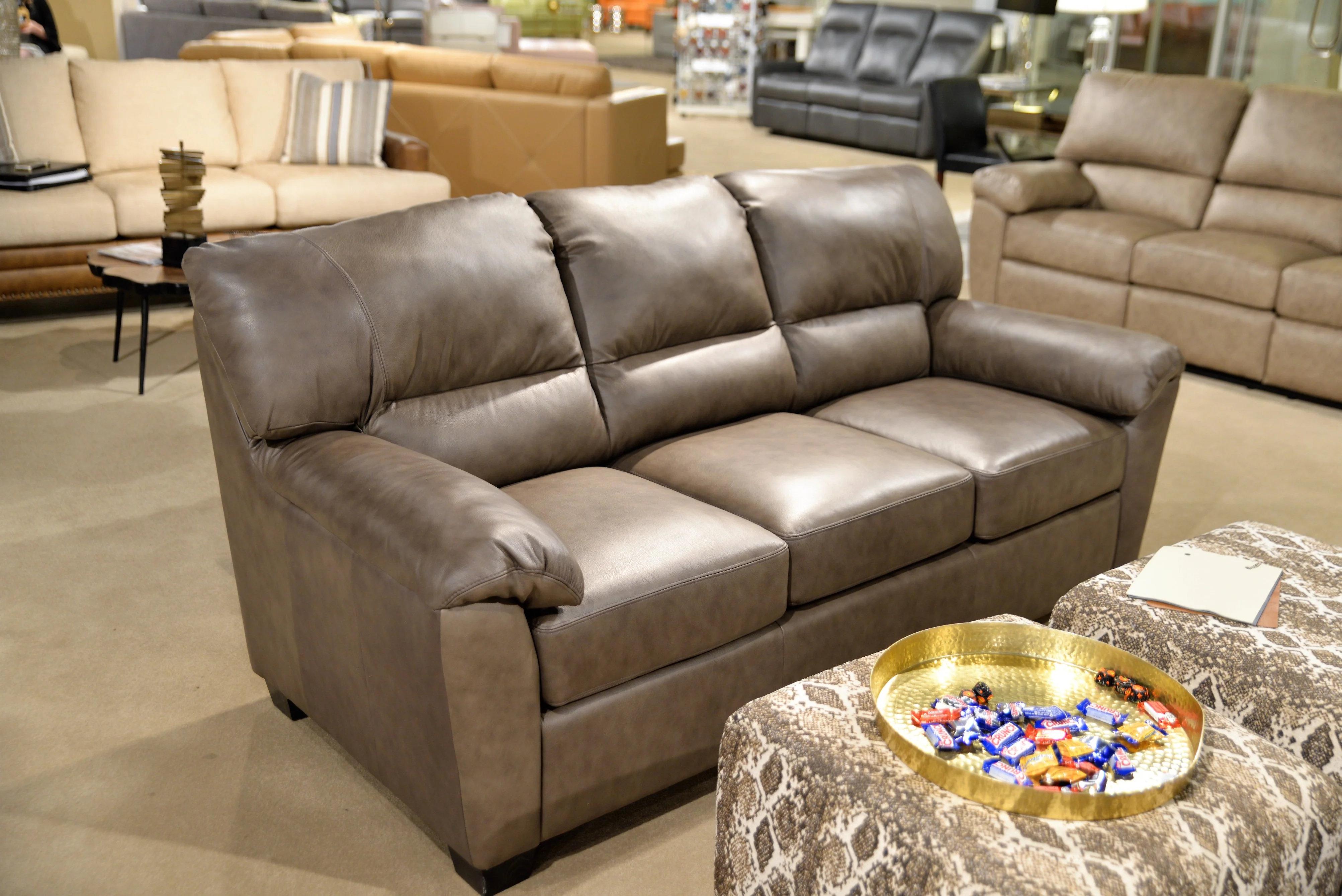 Omnia Cedar Heights Sectional - Image 4