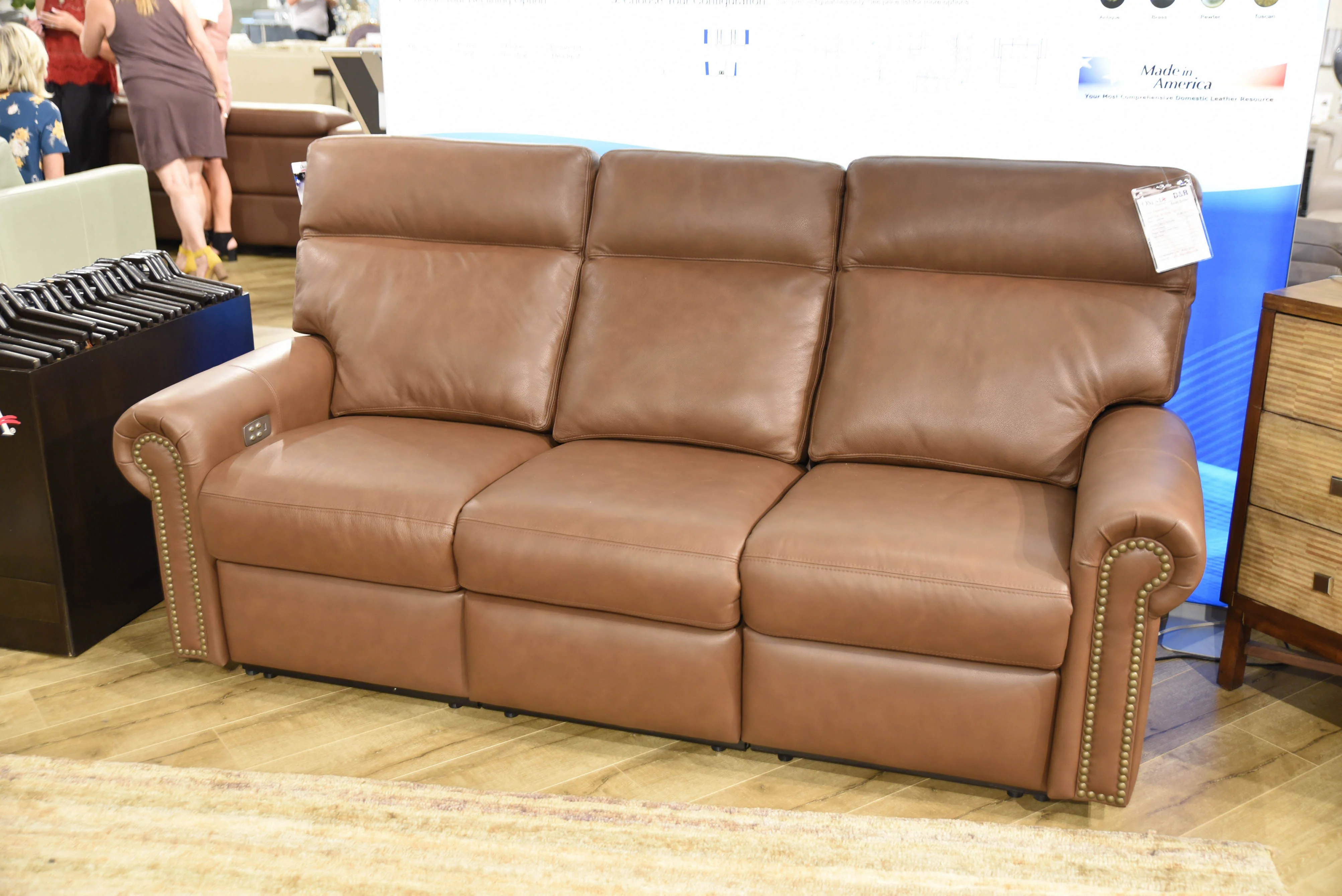 Omnia Coleman Sofa - Image 5