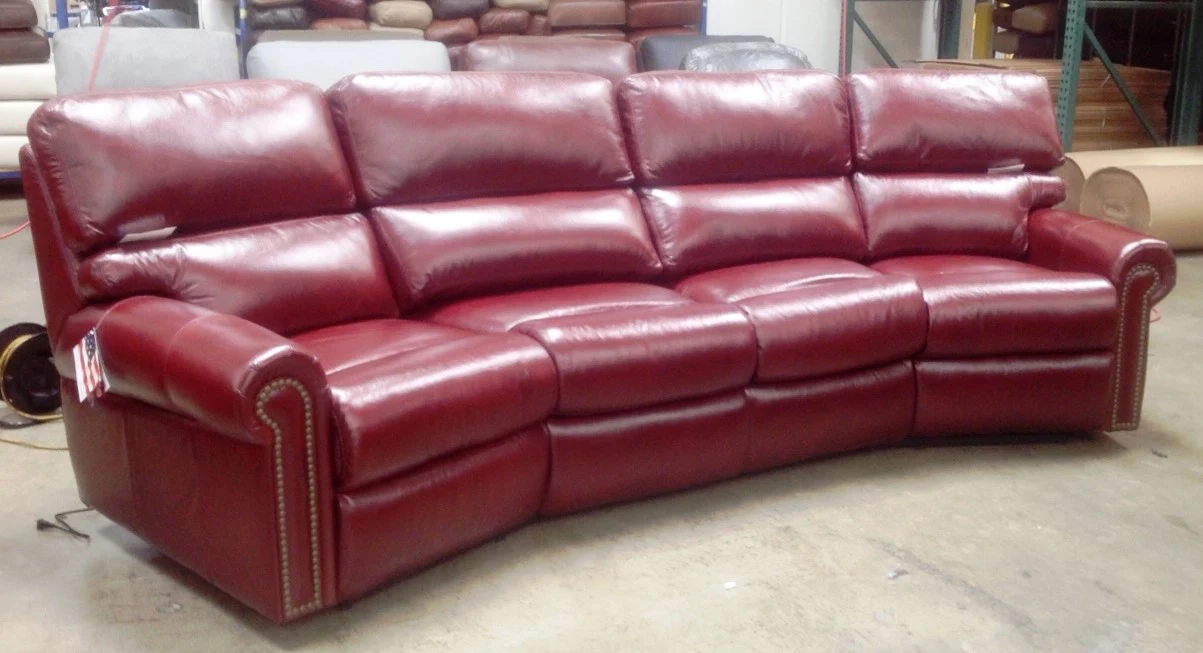 Omnia Connor Sectional - Image 4
