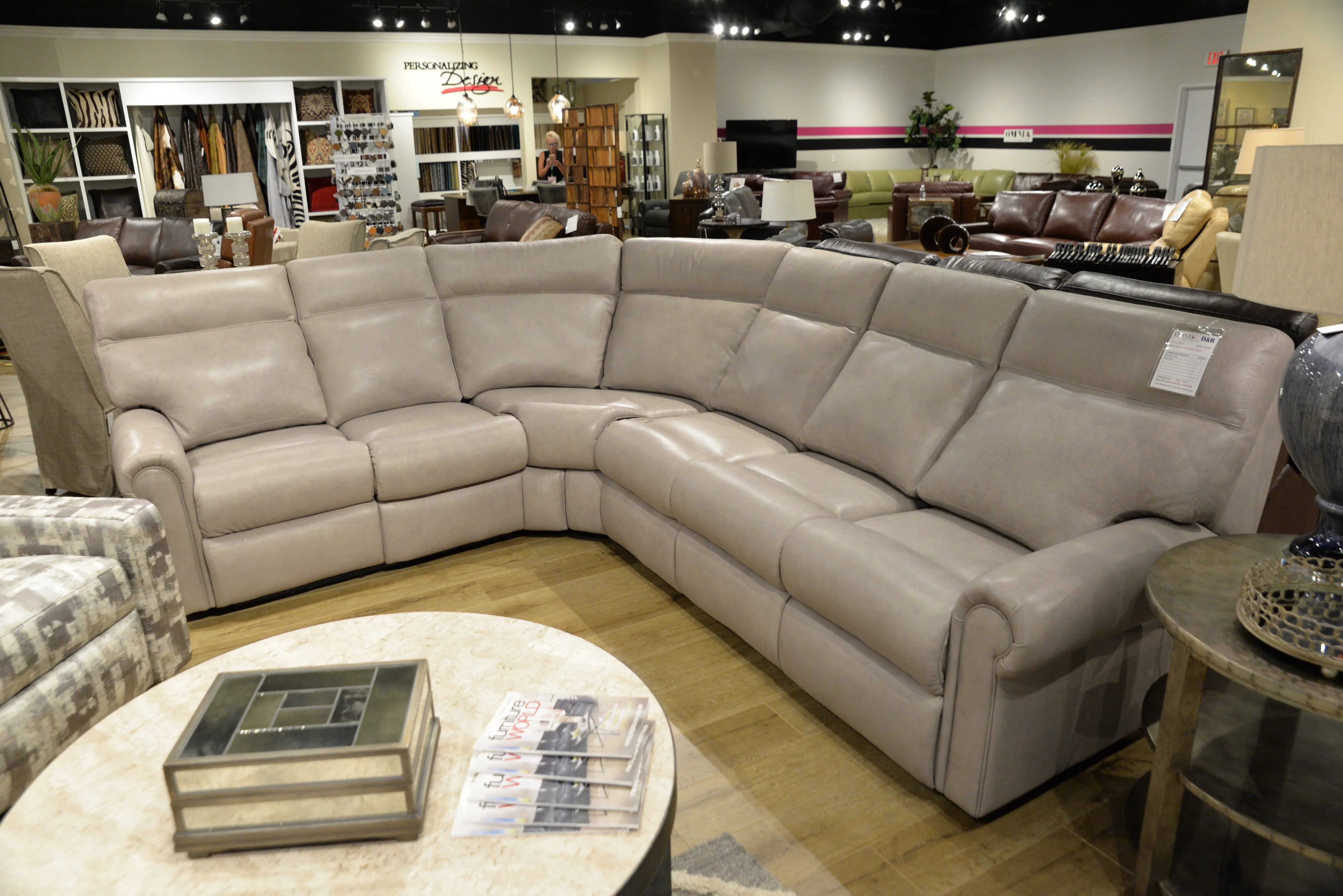 Omnia Curtis Sectional - Image 3