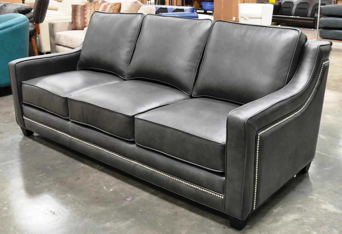 Omnia Fifth Avenue Sectional - Image 3