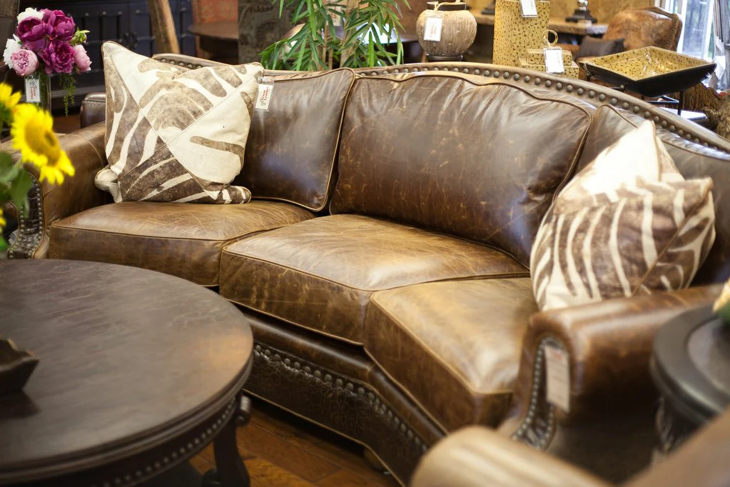 Omnia Laredo Sofa - Image 8