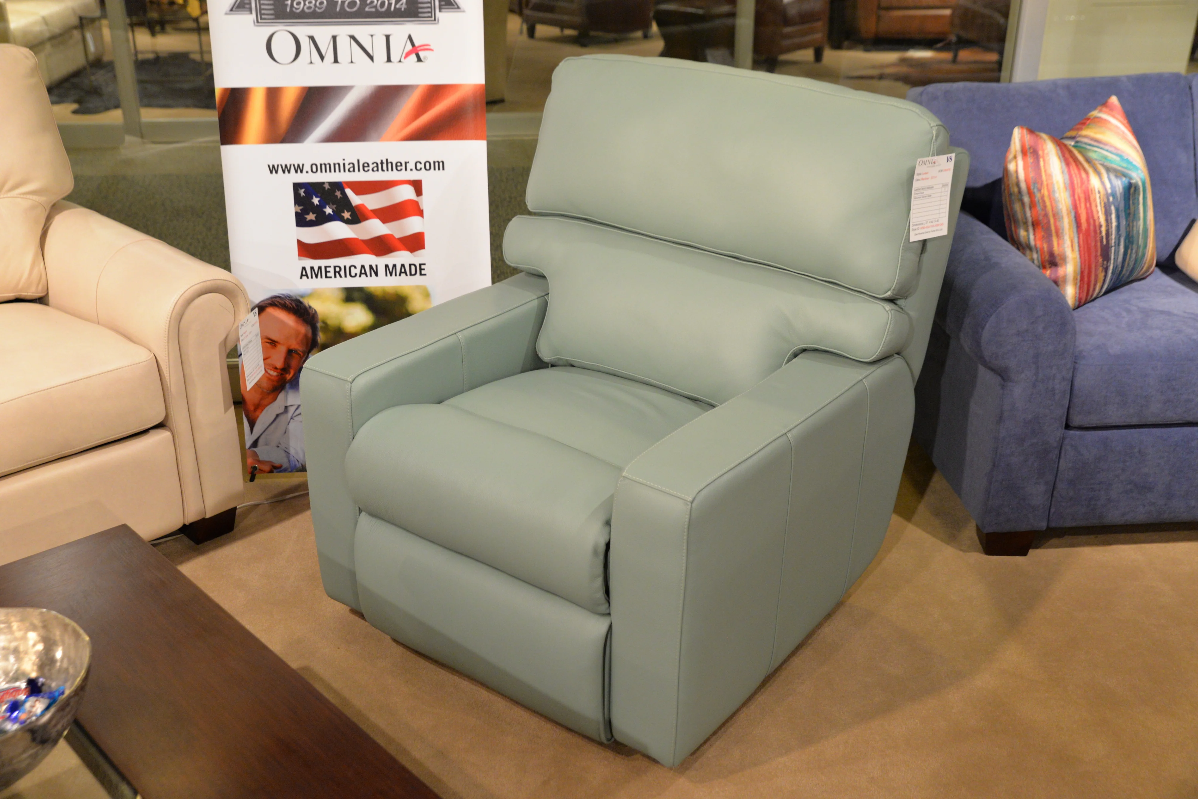 Omnia Larsen Chair - Image 3